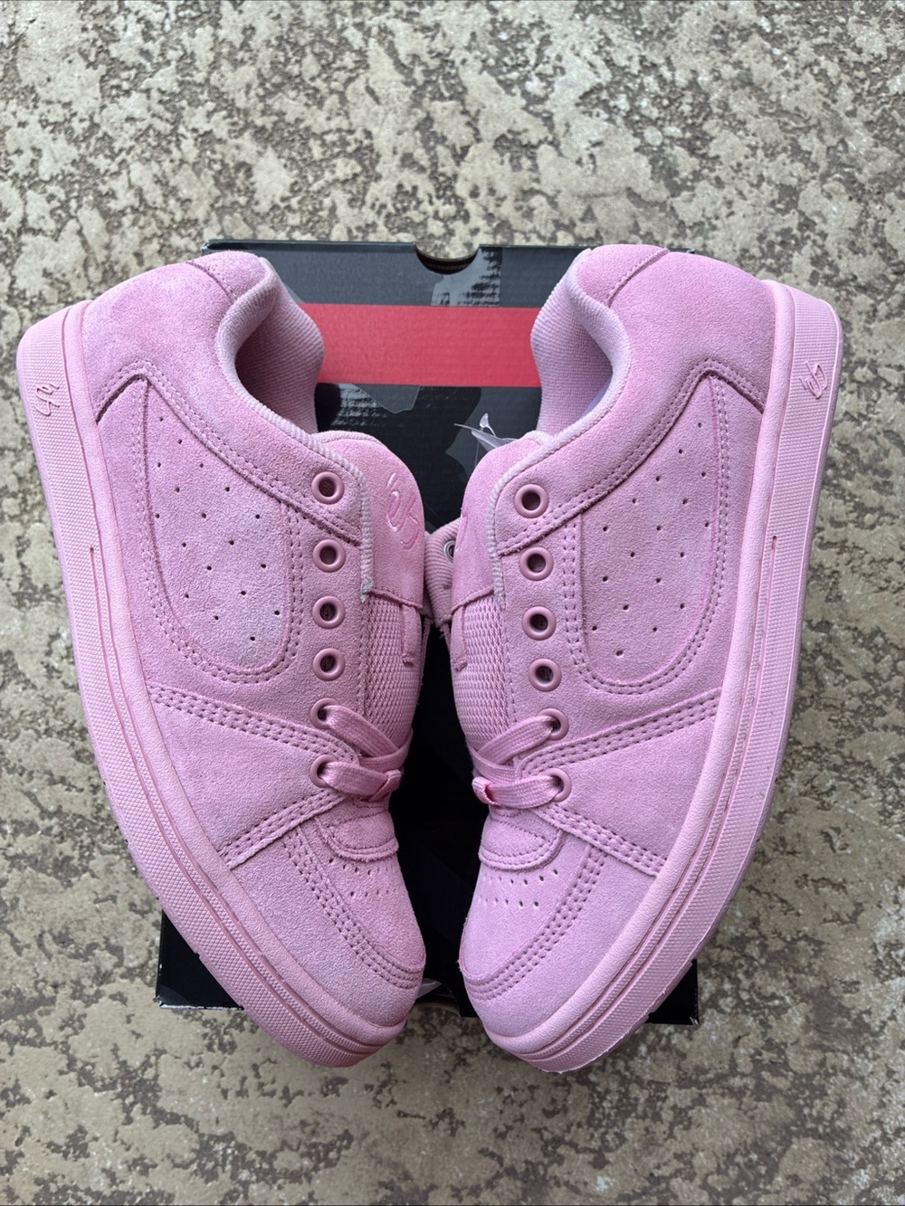 Brand New ES Accel Suede Skate Shoes. Men’s size 9. Extra laces - Picture 4 of 5